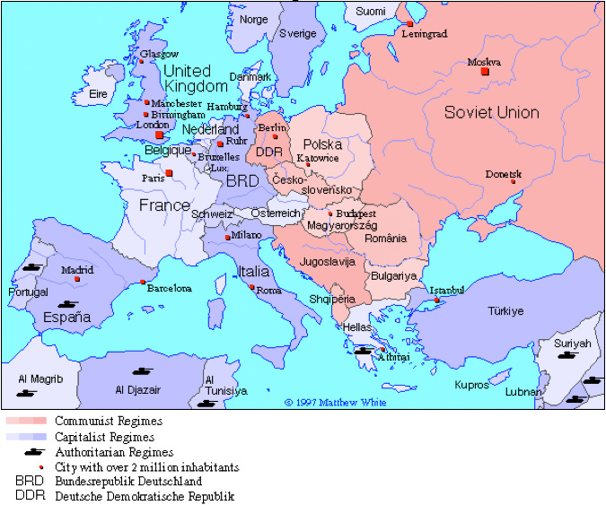 Map of Europe in 1970; the legend indicates that the map is broken up into nations based on types of regimes (authoritarian, capitalist, and communists), city with over 2 million inhabitants, and eastern and western Germany; each country is labeled in its own language.