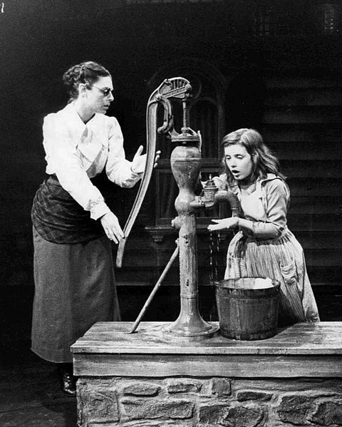 Mowie screenshot of Helen Keller and her teacher at a well