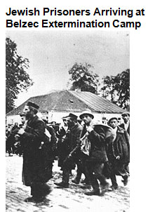Image of Jewish prisoners arriving at an extermination camp.